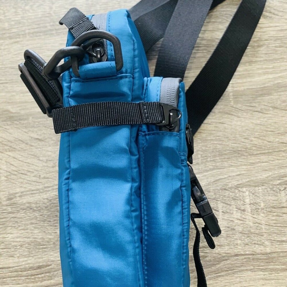 Crossbody Vertical Handbag Blue - Picture 3 of 4